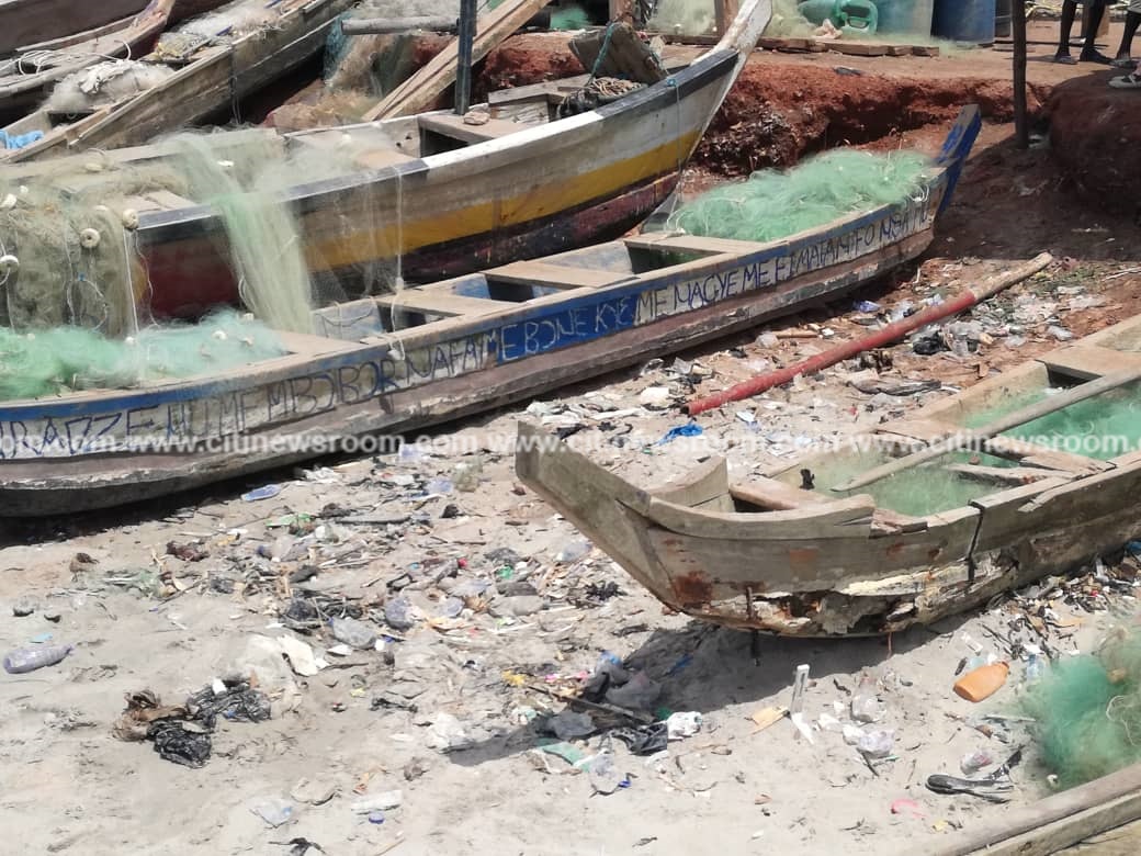 GHANA: Fishermen call for ban on plastics over sea pollution