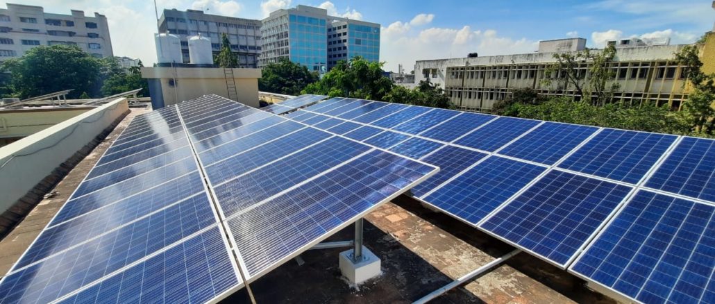 Banner image: According to a Greenpeace India report released in April 2018, the total rooftop solar potential of Chennai is 1,380 MW. A big share of this, nearly 46%, can come from the residential sector. / Credit: Laasya Shekhar