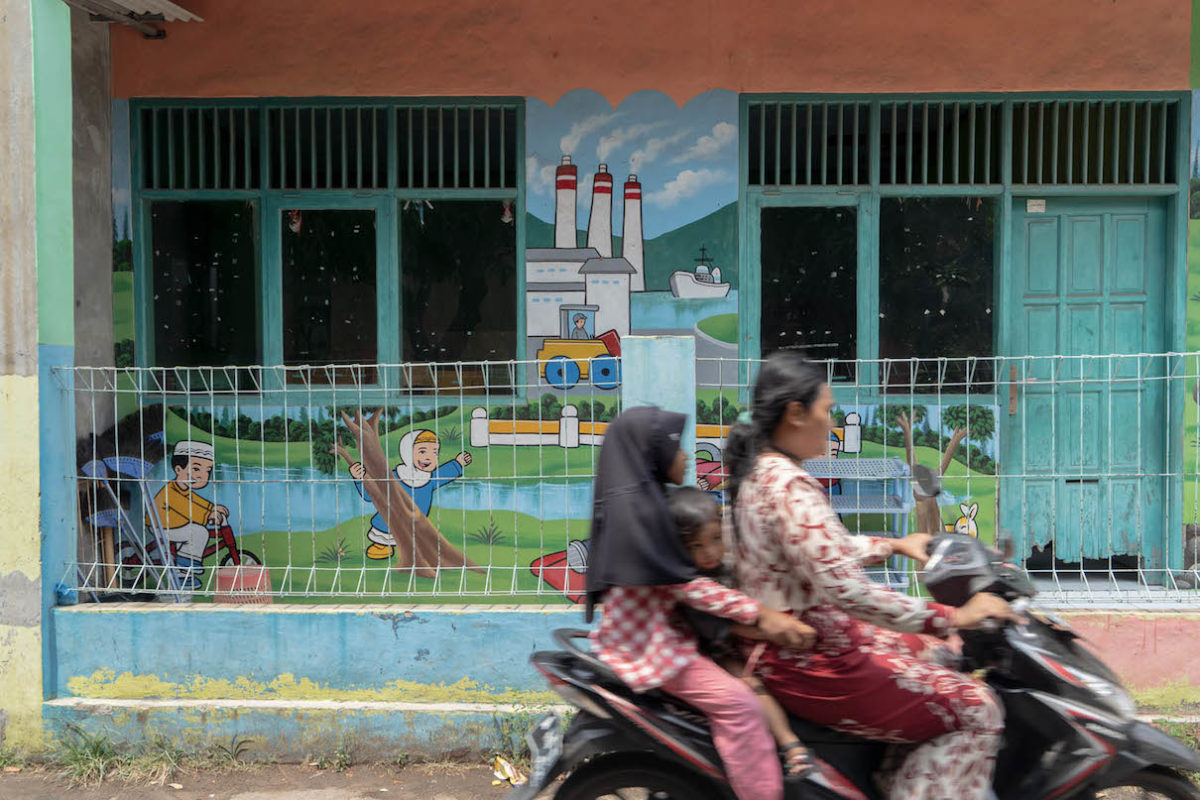Drawings of Suralaya Power Plant adorn the wall of a kindergarten in a residential area near the Suralaya Power Plant in Cilegon, Banten, Indonesia. Image by Eka Nickmatulhuda.