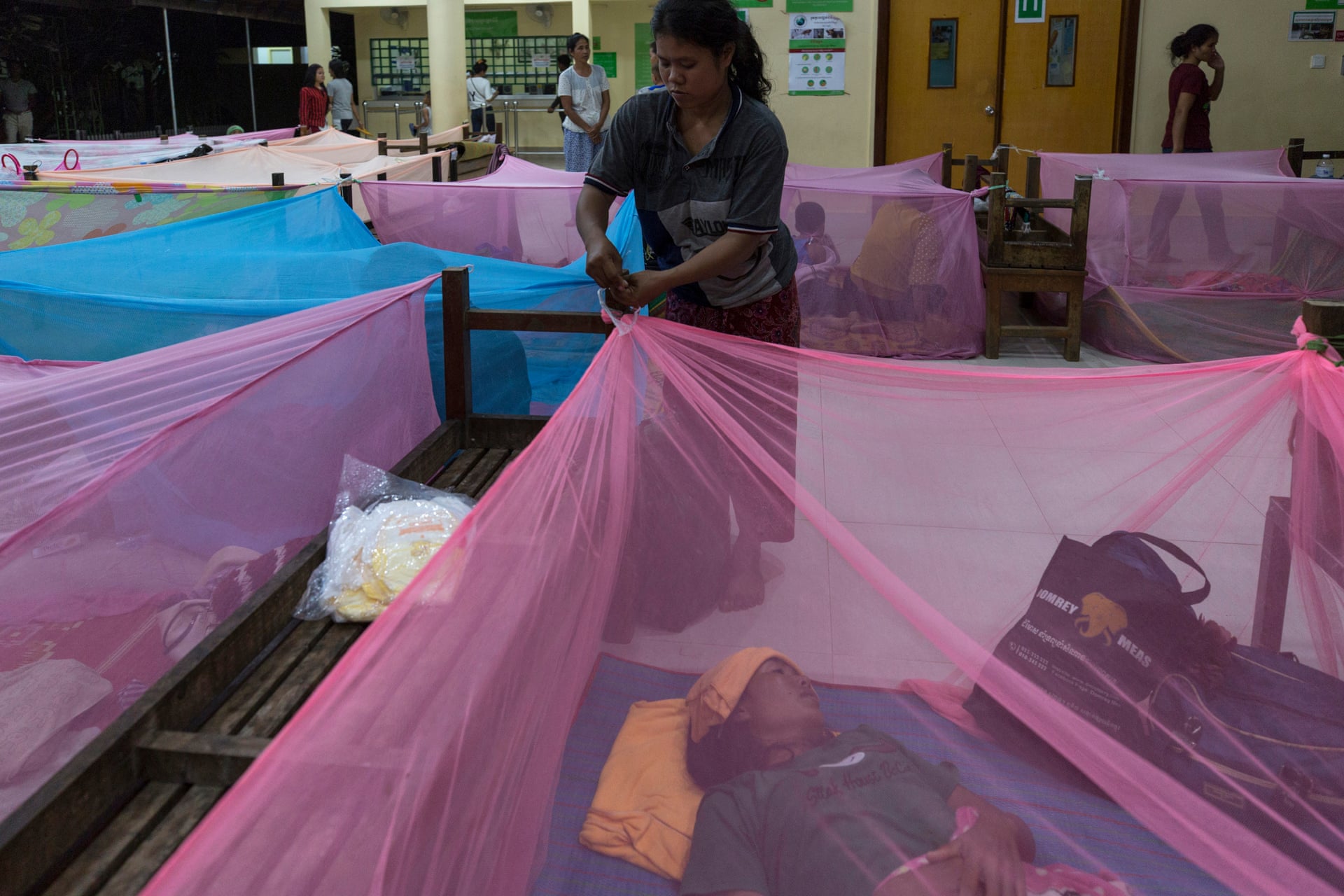 Families sleeping at Angkor hospital