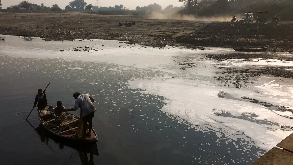 Yamuna river fishers