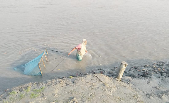 a woman catching fish 