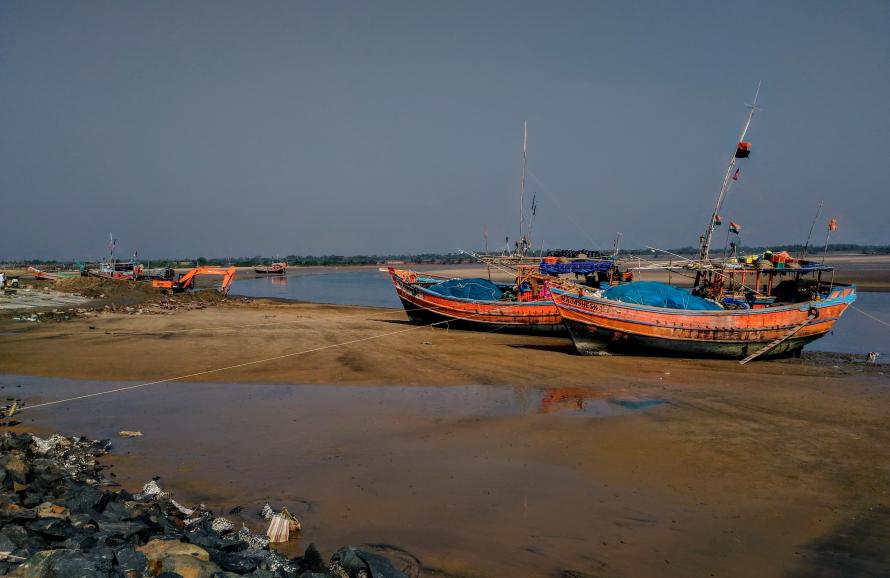 Boats along the Bay of Bengal