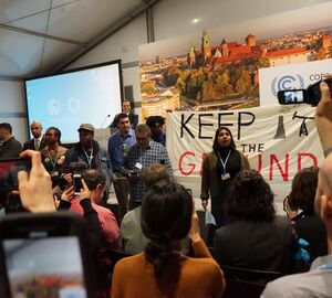 Protest marks US press conference at climate talks