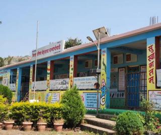 The school in the village uses solar light