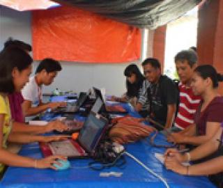 Philippines Network of Environmental Journalists Covers Response to Typhoon Haiyan